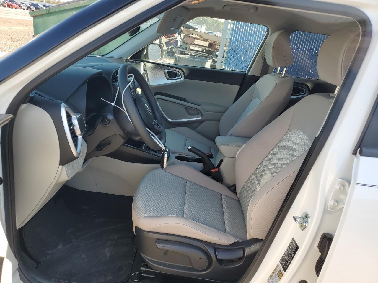 KNDJ23AU6M7140083 2021 Kia Soul Lx