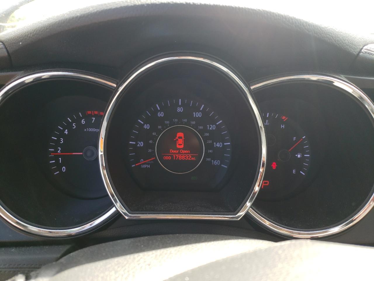 KNAGN4A70B5159929 2011 Kia Optima Ex