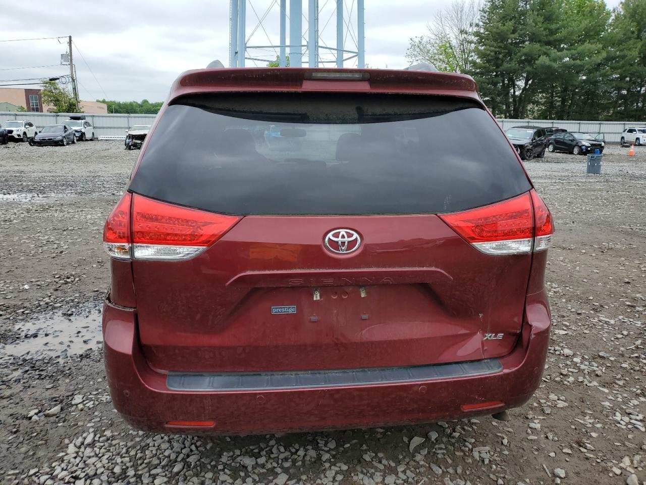 5TDYK3DC9ES415518 2014 Toyota Sienna Xle