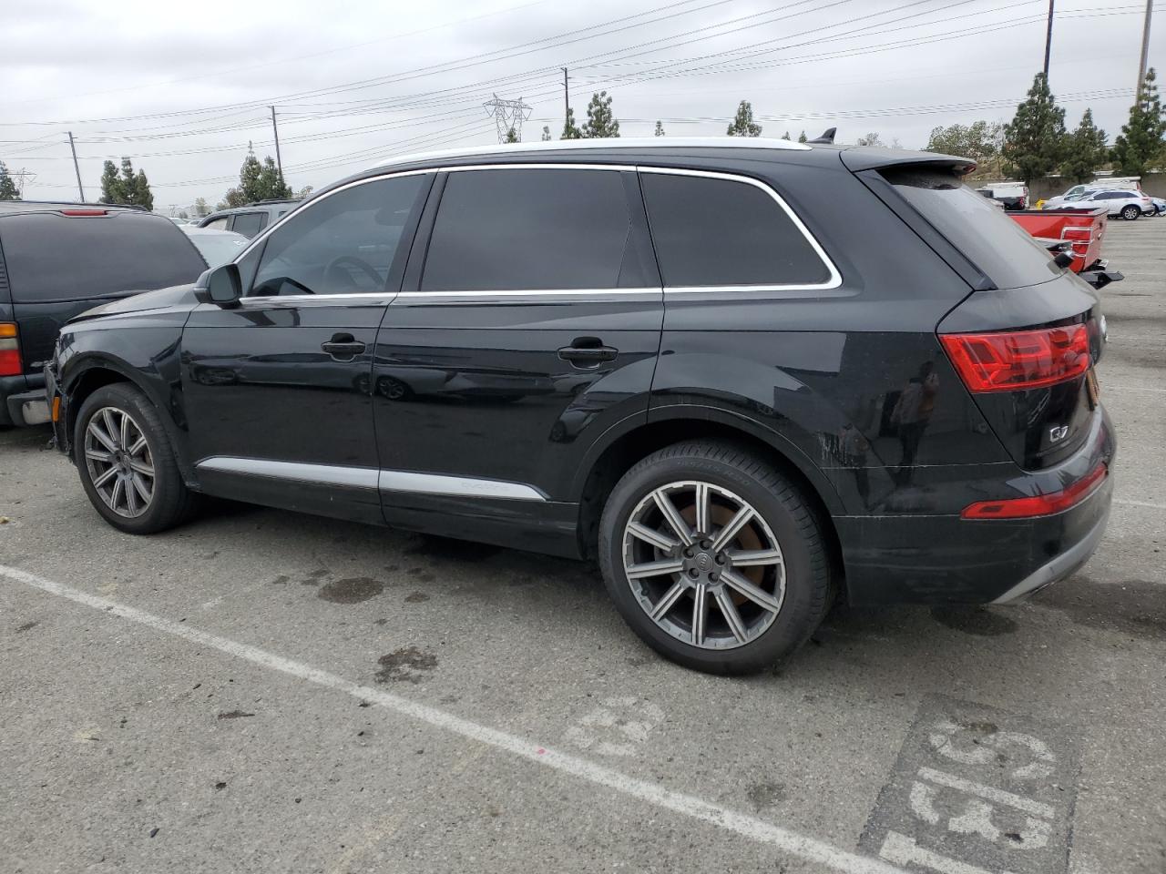 WA1AHAF74KD033600 2019 Audi Q7 Premium