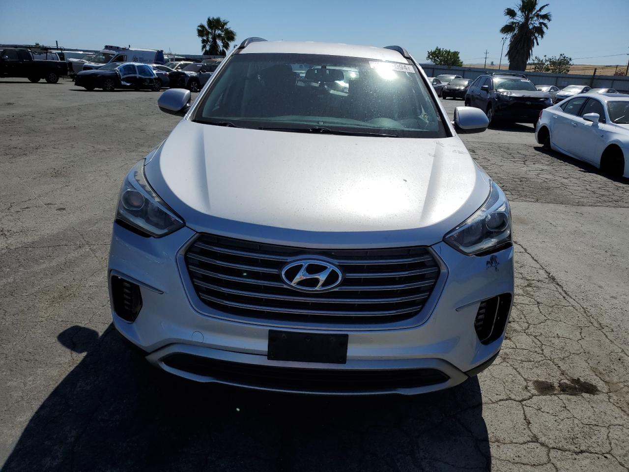 KM8SMDHF7HU171468 2017 Hyundai Santa Fe Se