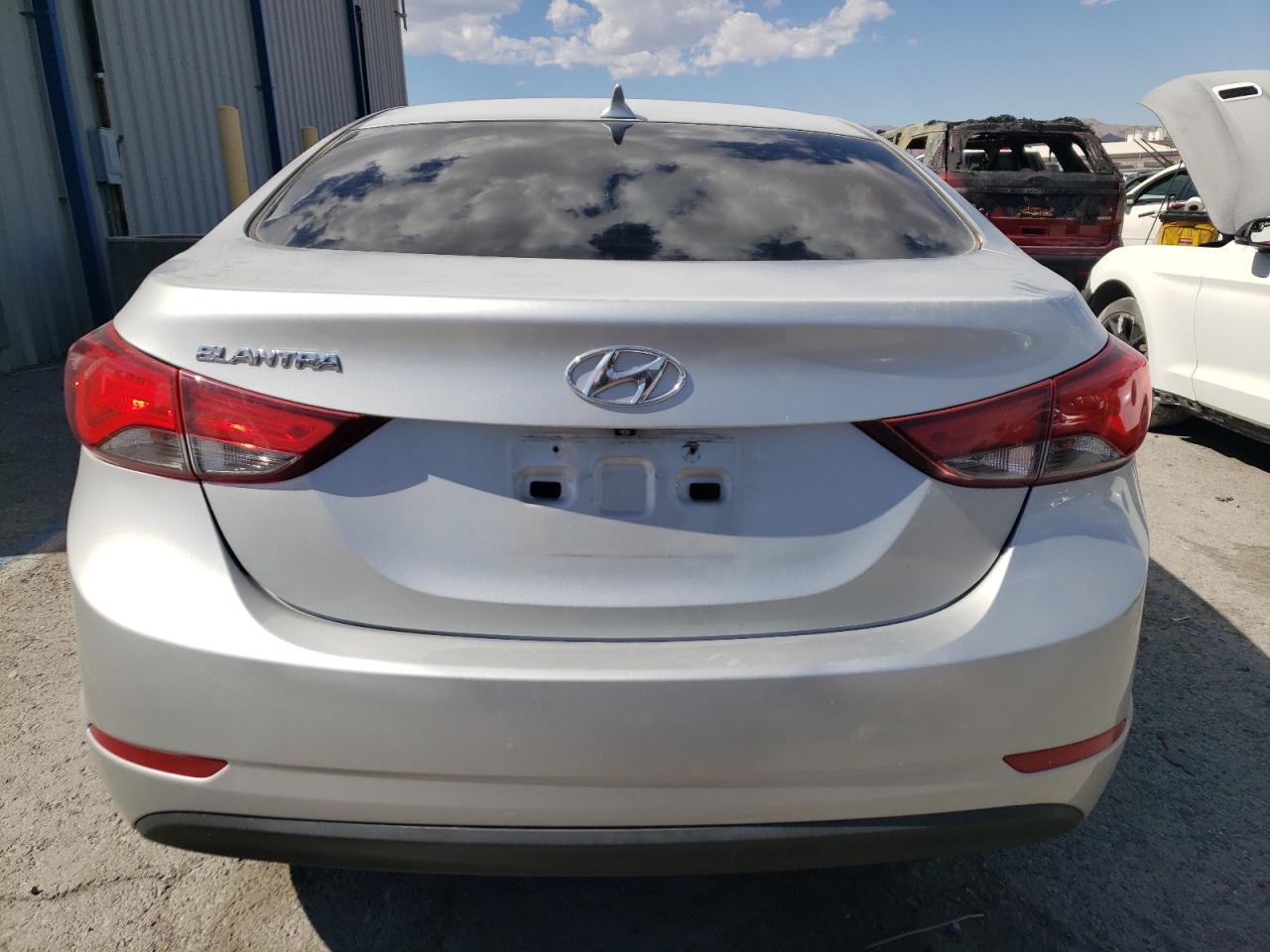 5NPDH4AE8FH612406 2015 Hyundai Elantra Se