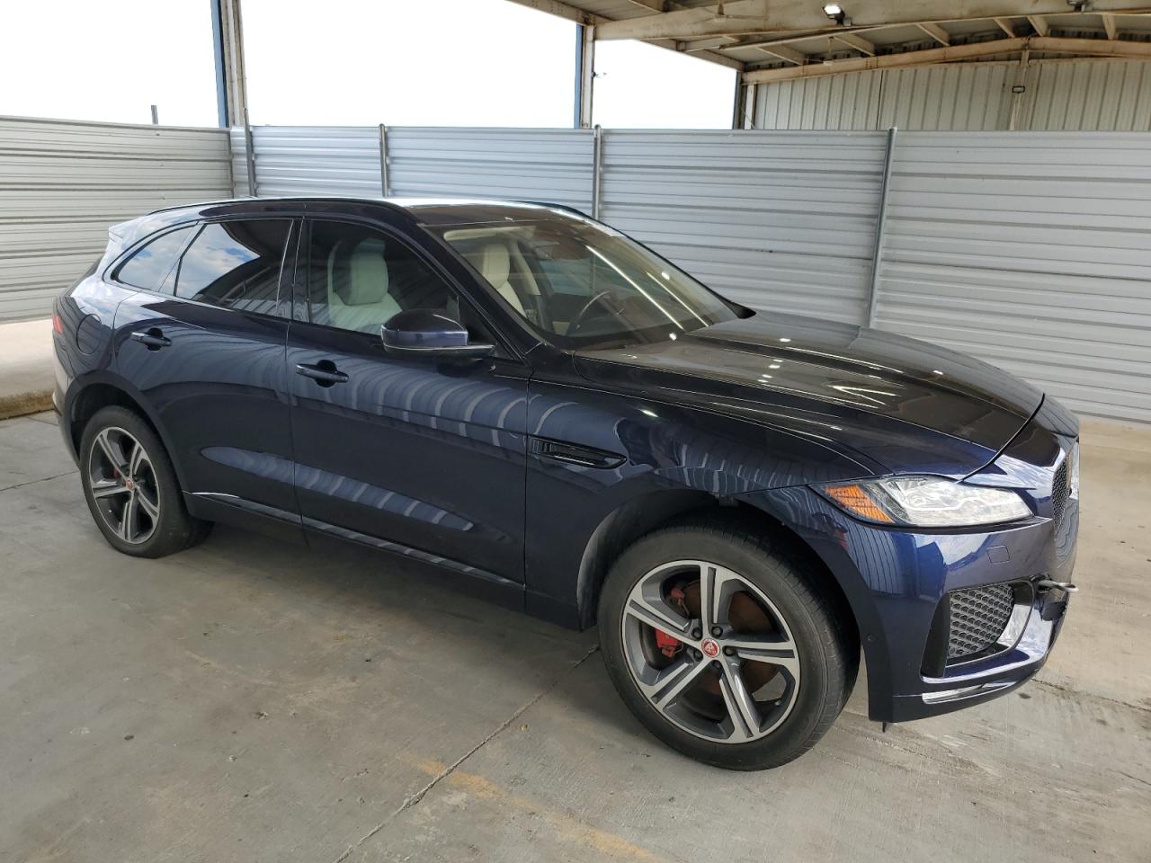 SADCM2FV2KA391797 2019 Jaguar F-Pace S