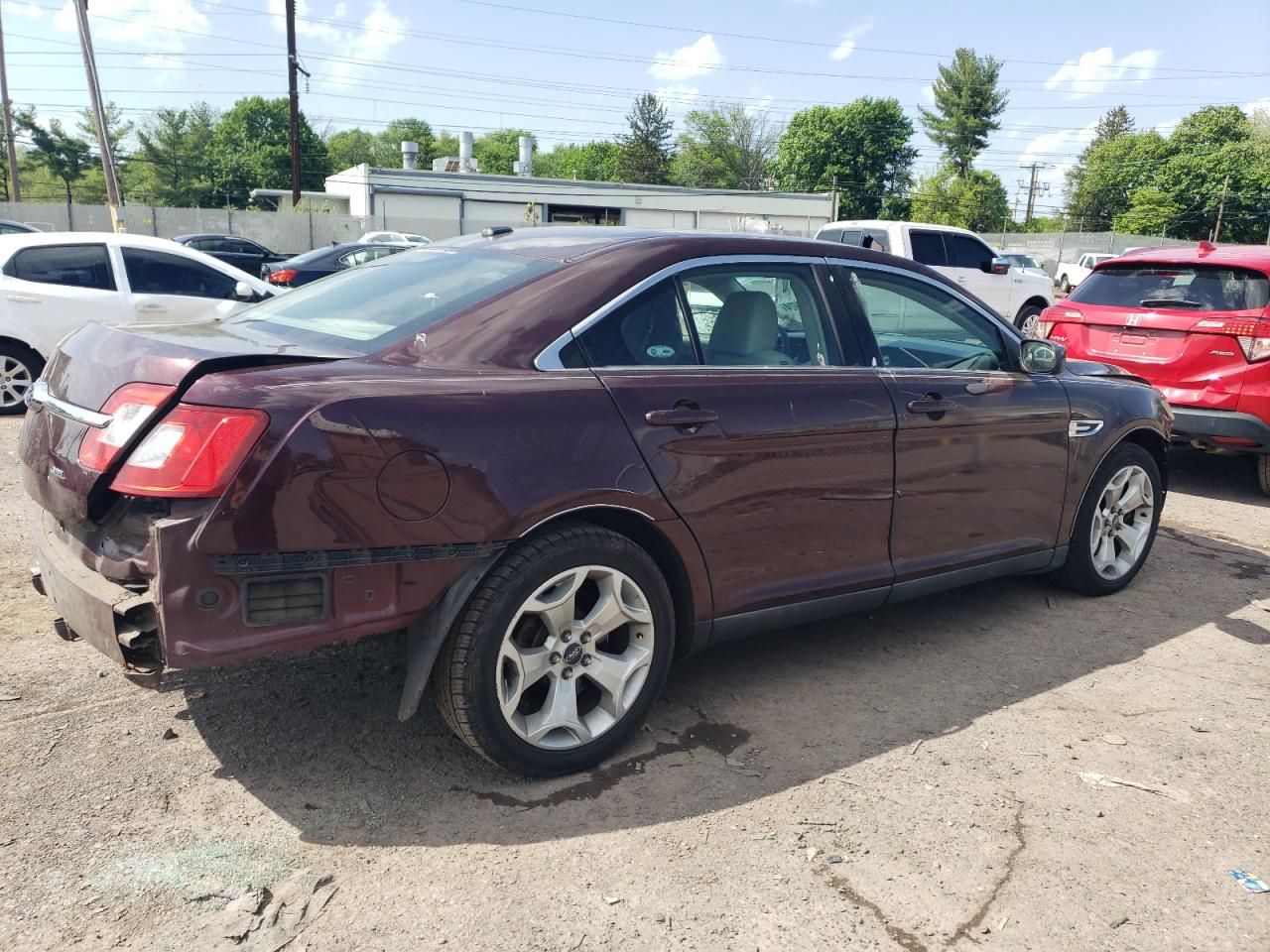 1FAHP2EW7BG166457 2011 Ford Taurus Sel