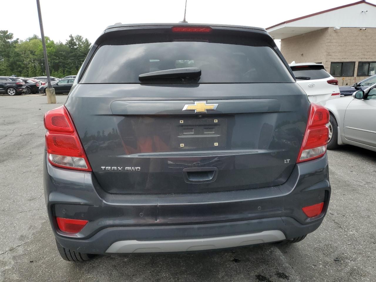 3GNCJPSB1JL155587 2018 Chevrolet Trax 1Lt