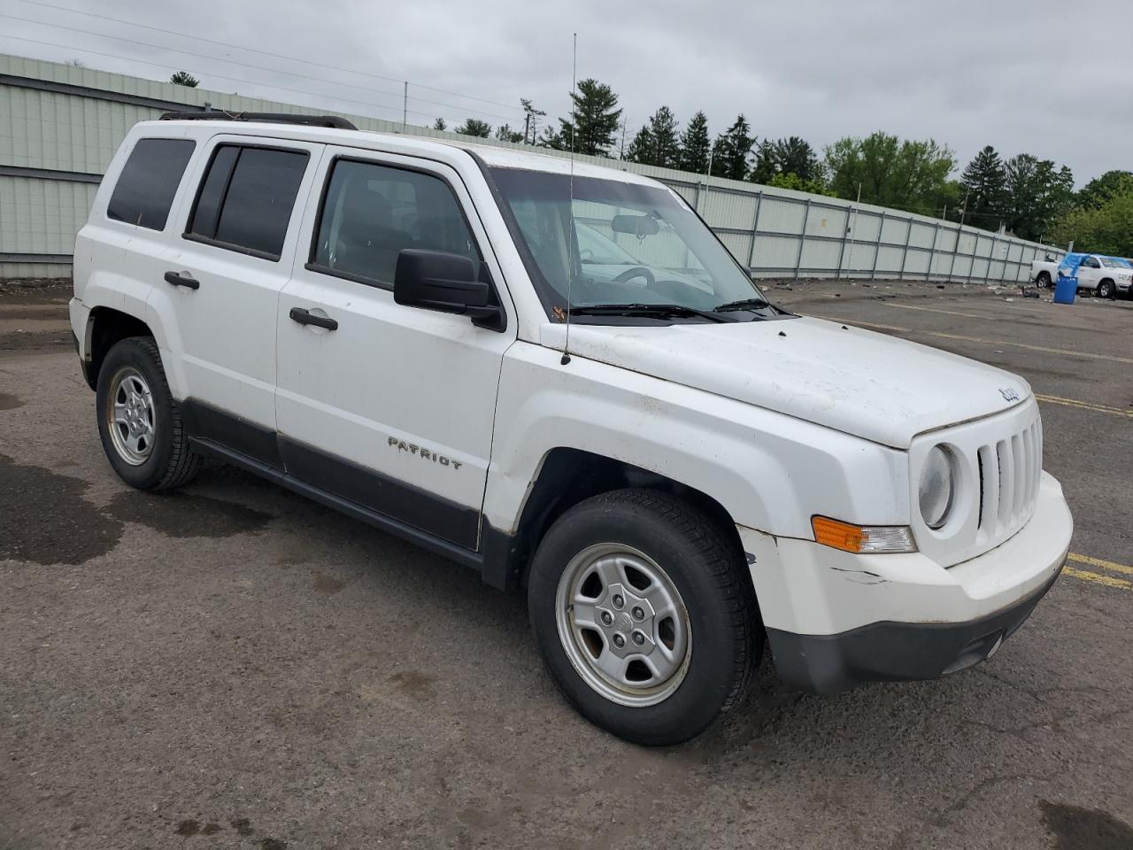 2014 Jeep Patriot Sport vin: 1C4NJPBAXED881386