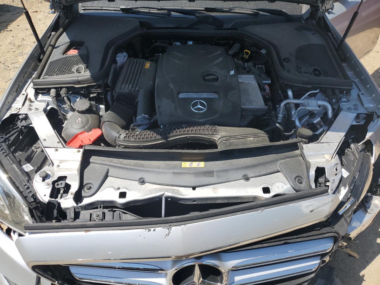 2019 Mercedes-Benz E 300 4Matic vin: WDDZF4KB5KA612192