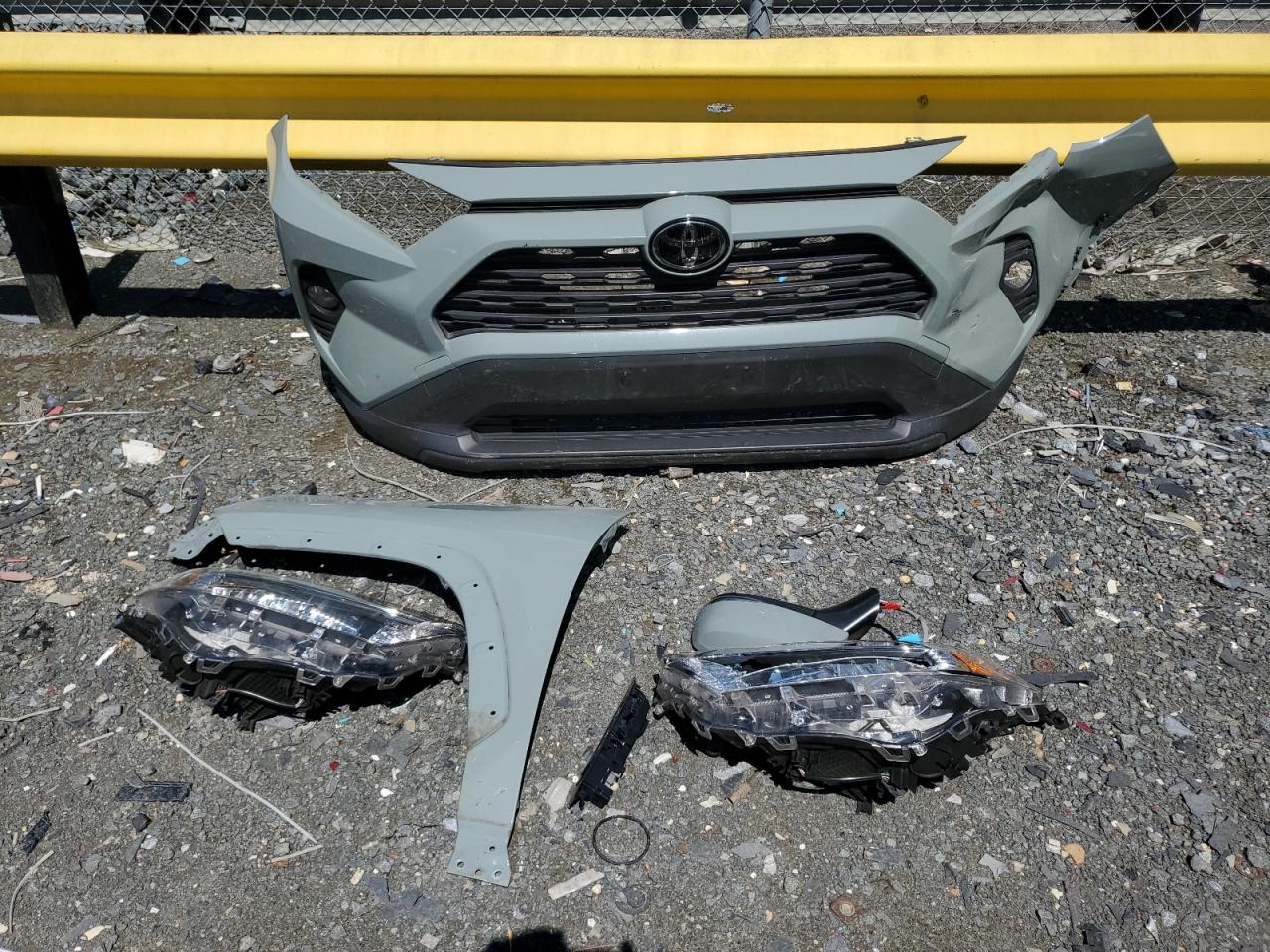 JTMA1RFV6MD073431 2021 Toyota Rav4 Xle Premium