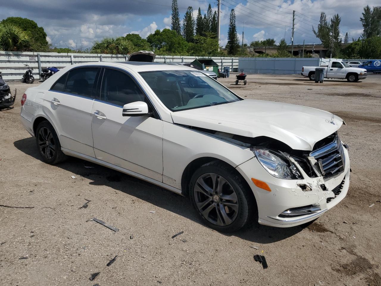 WDDHF5GB6BA360883 2011 Mercedes-Benz E 350