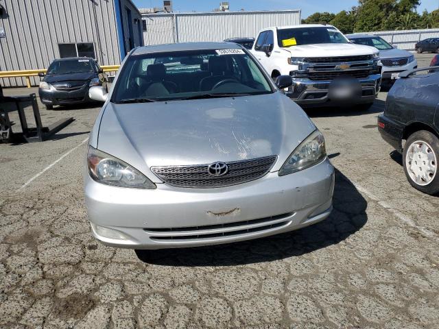 2002 Toyota Camry Le VIN: 4T1BF30K02U001330 Lot: 53676204