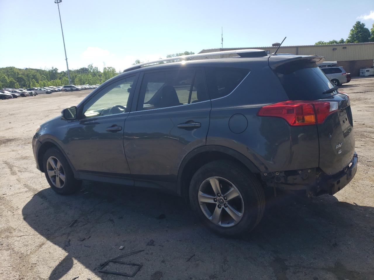 JTMRFREV3FD103980 2015 Toyota Rav4 Xle