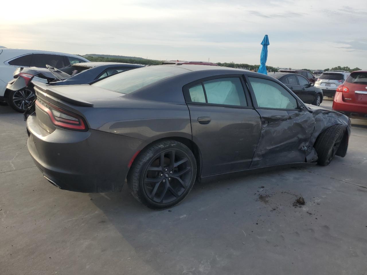 2C3CDXBGXKH670453 2019 Dodge Charger Sxt