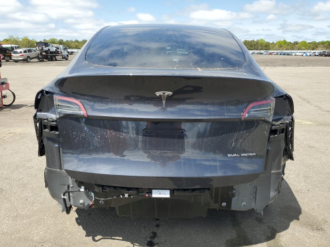 7SAYGDEE2RA258710 2024 Tesla Model Y