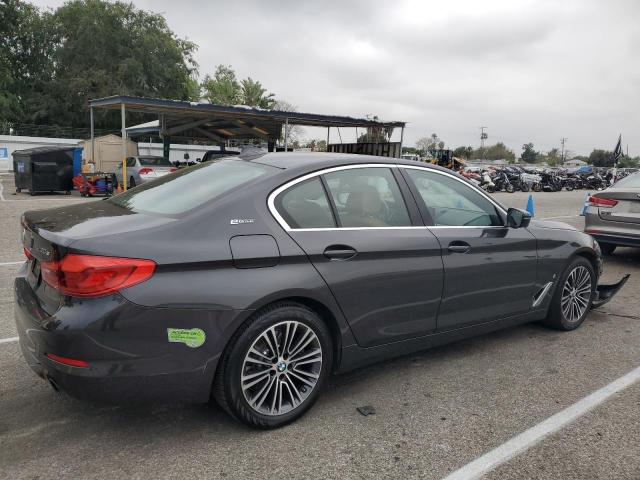 VIN WBAJA9C50KB398957 2019 BMW 5 Series, 530E no.3