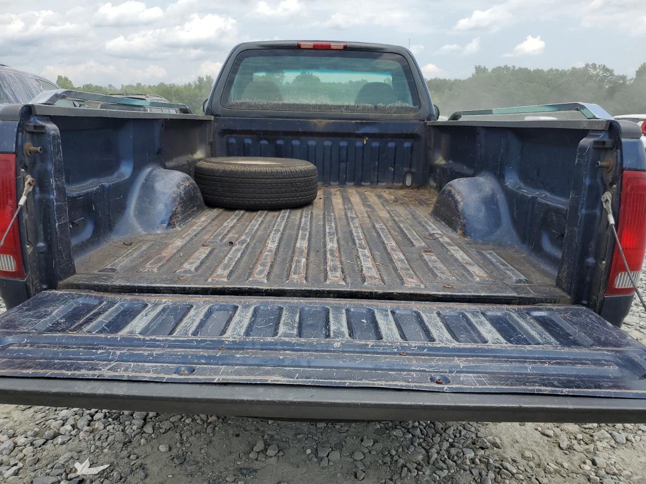 1FTRF17212KA57639 2002 Ford F150