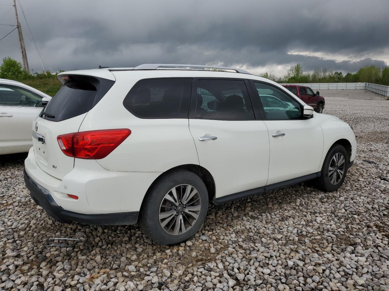 2017 Nissan Pathfinder S vin: 5N1DR2MN9HC662285