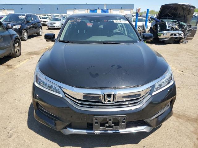 2017 Honda Accord Touring VIN: 1HGCR3F91HA039827 Lot: 52596334