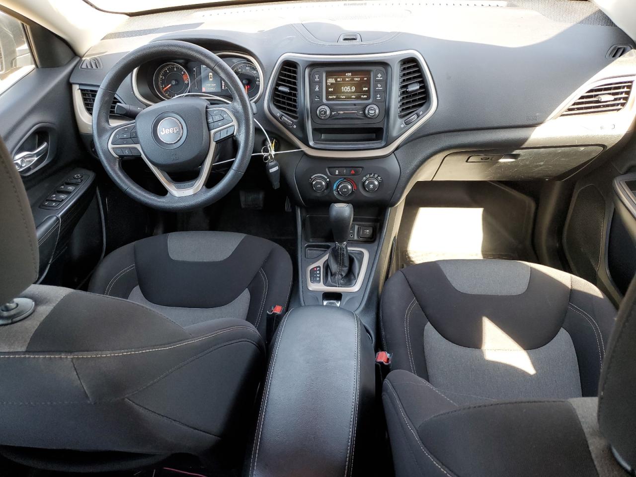 1C4PJLAB8GW165704 2016 Jeep Cherokee Sport