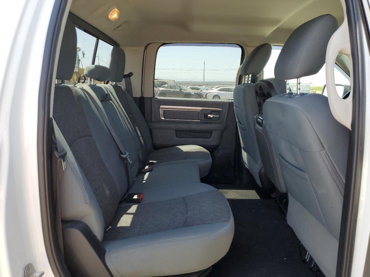 1C6RR7TT7HS792229 2017 Ram 1500 Slt