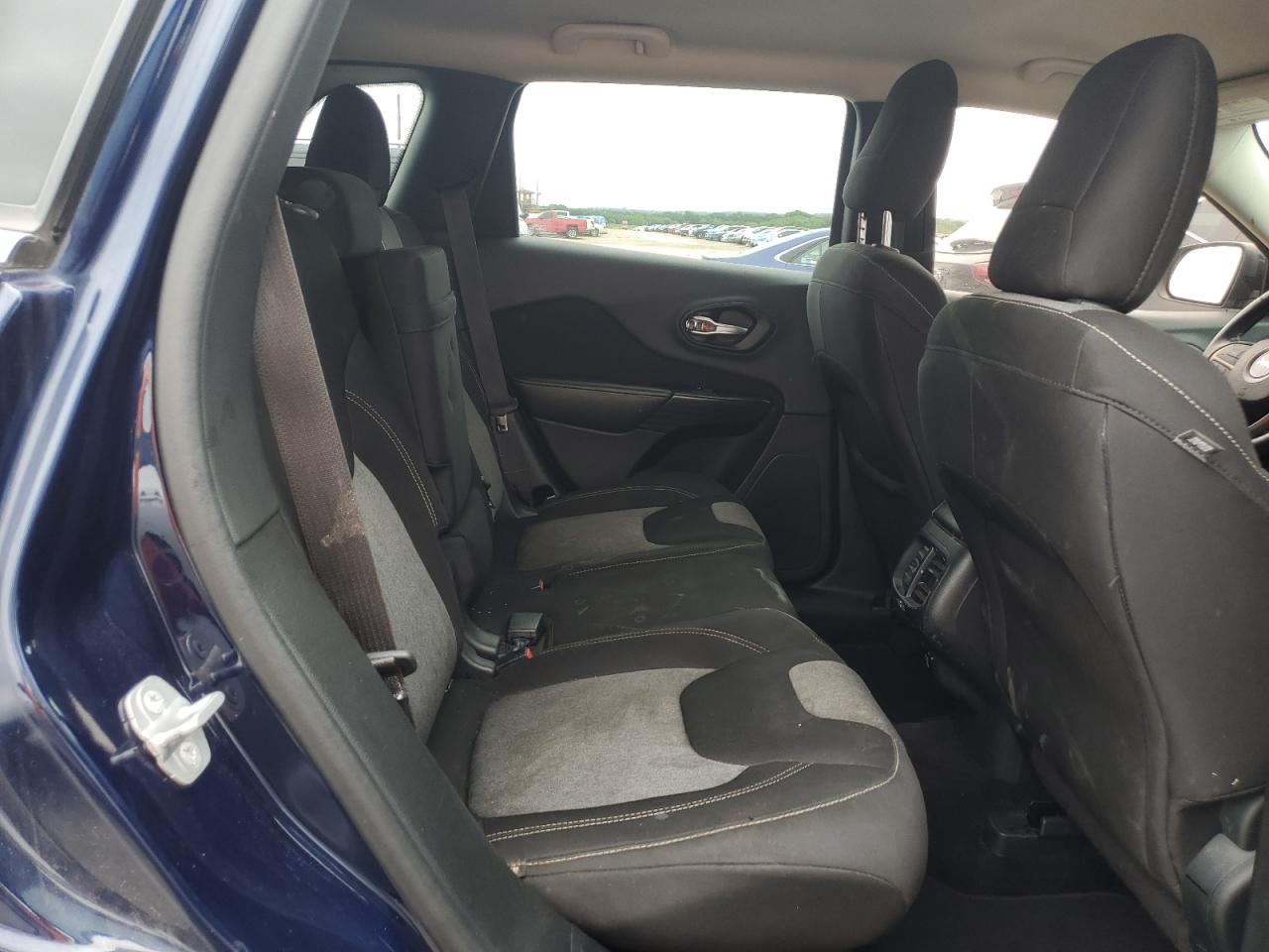 1C4PJLCS8EW270480 2014 Jeep Cherokee Latitude