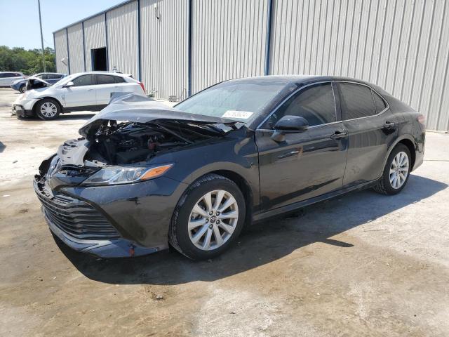 VIN 4T1C11AK1LU912726 2020 Toyota Camry, LE no.1