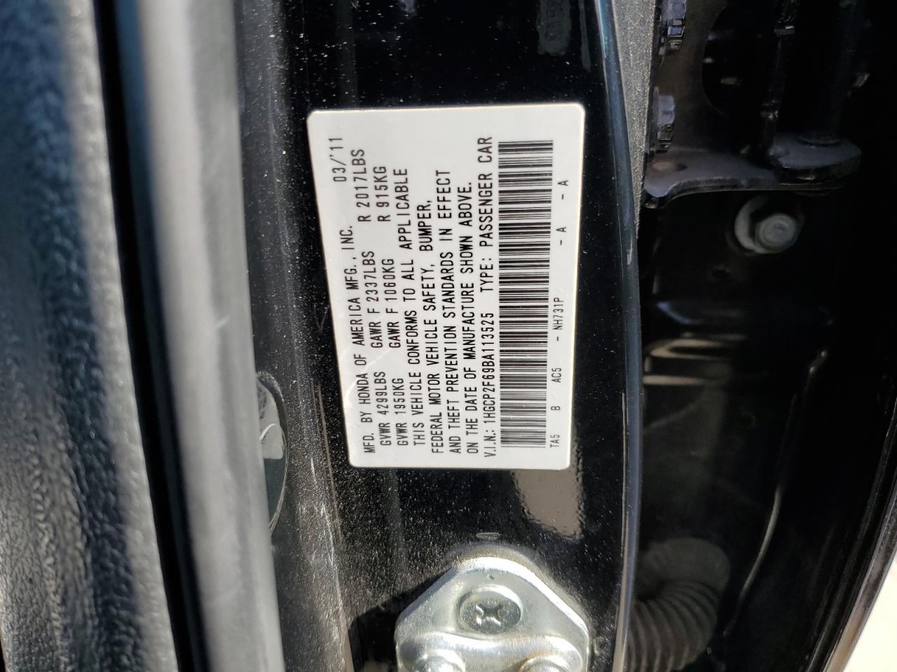 1HGCP2F69BA113525 2011 Honda Accord Se