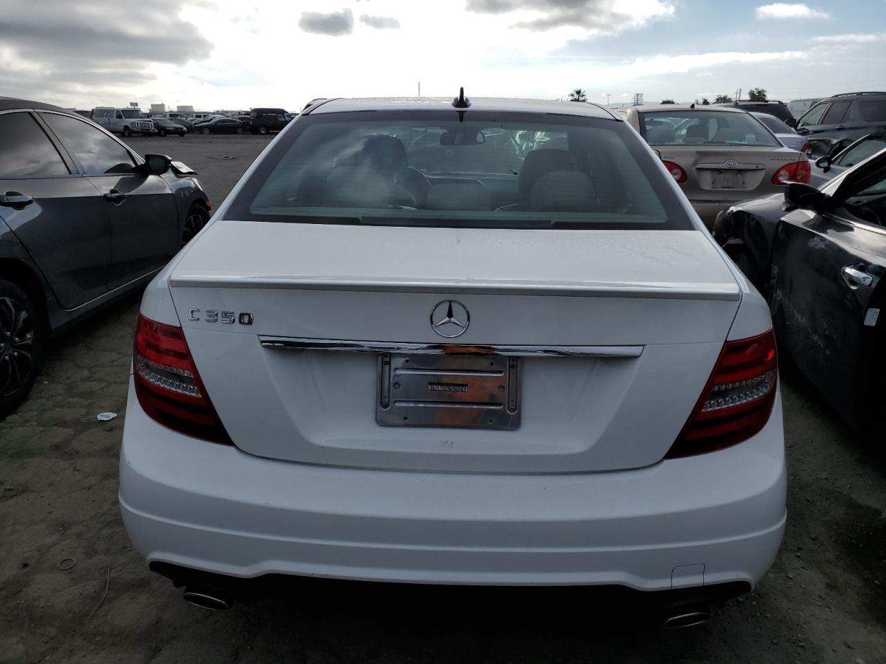 WDDGF5HB2EA918811 2014 Mercedes-Benz C 350