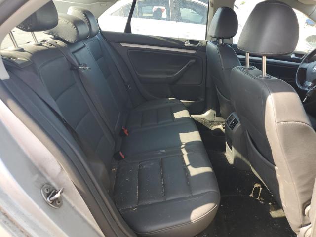 2008 Volkswagen Jetta - Image 10