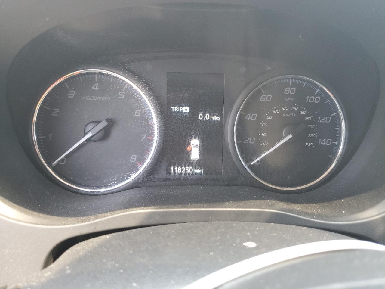 JA4AD2A35JZ055208 2018 Mitsubishi Outlander Es