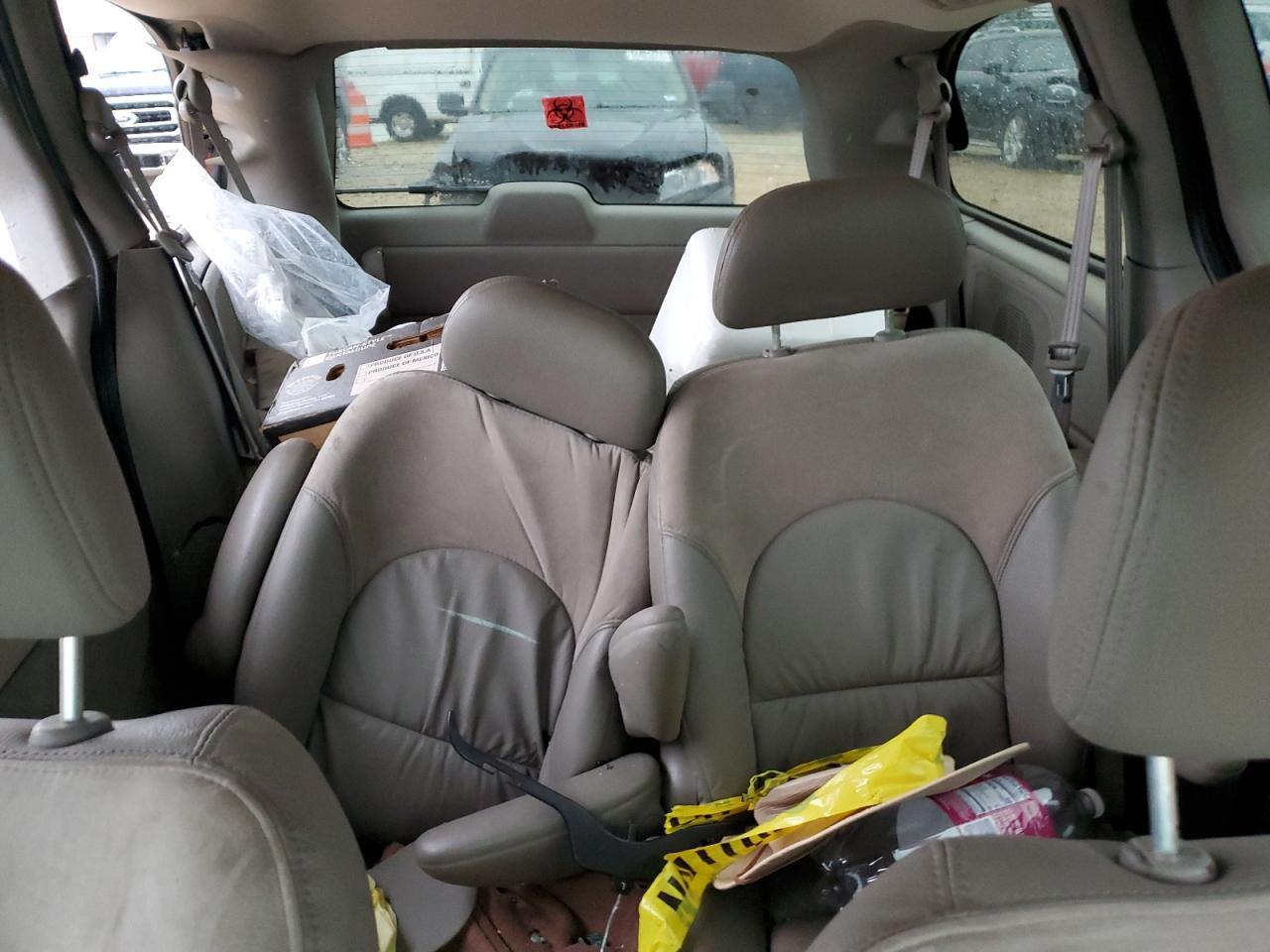 2C8GP64L73R108108 2003 Chrysler Town & Country Limited