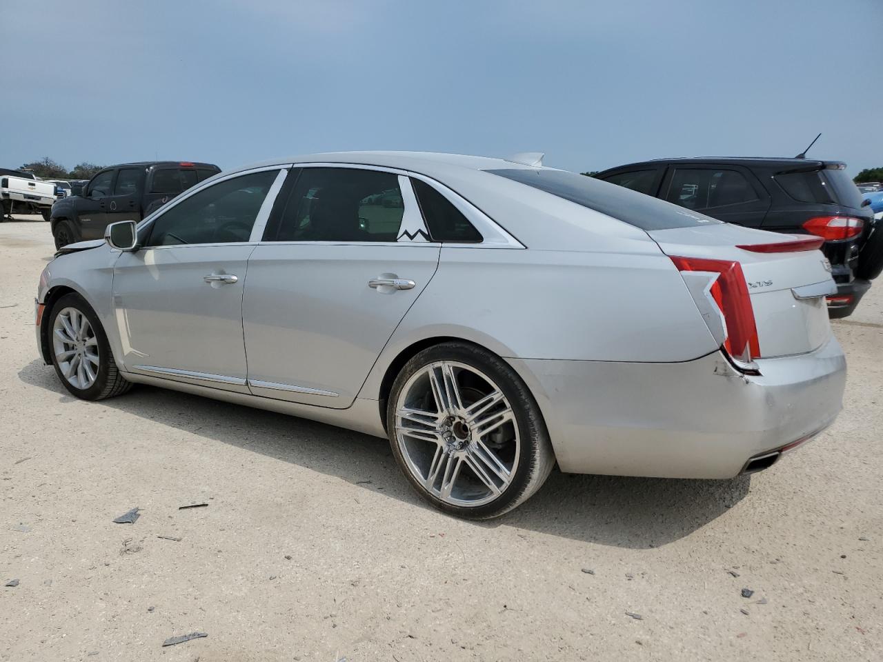 2G61M5S31H9153651 2017 Cadillac Xts Luxury