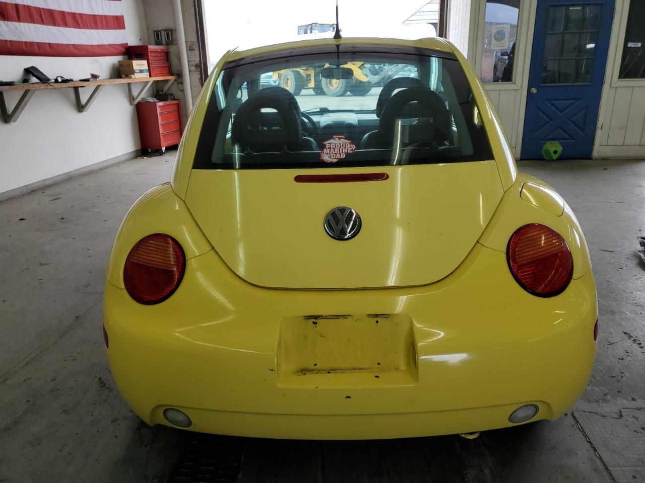 3VWDD21C6YM442054 2000 Volkswagen New Beetle Glx