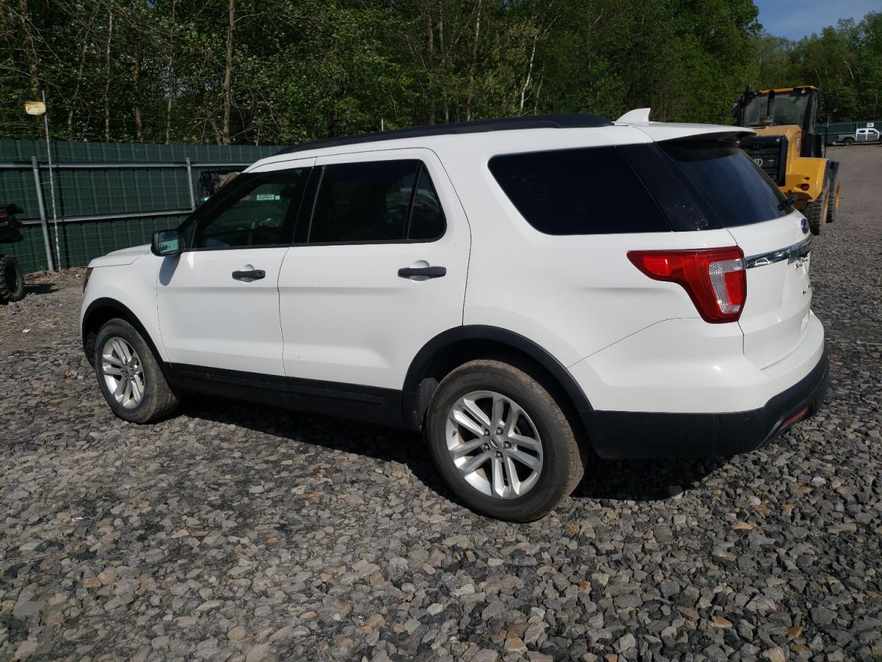 2016 Ford Explorer vin: 1FM5K8B87GGA88415