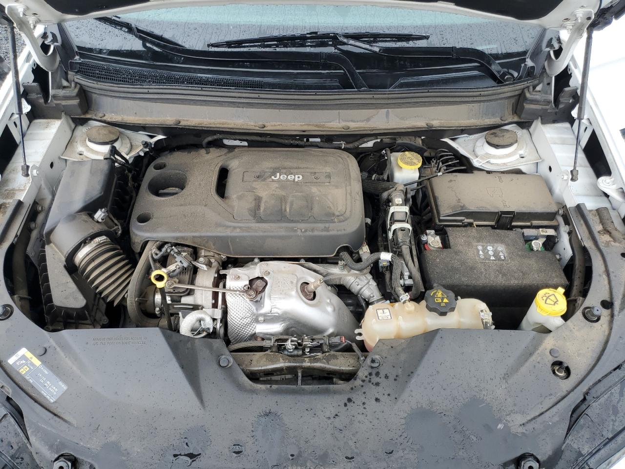 1C4PJLLN3KD147493 2019 Jeep Cherokee Latitude Plus