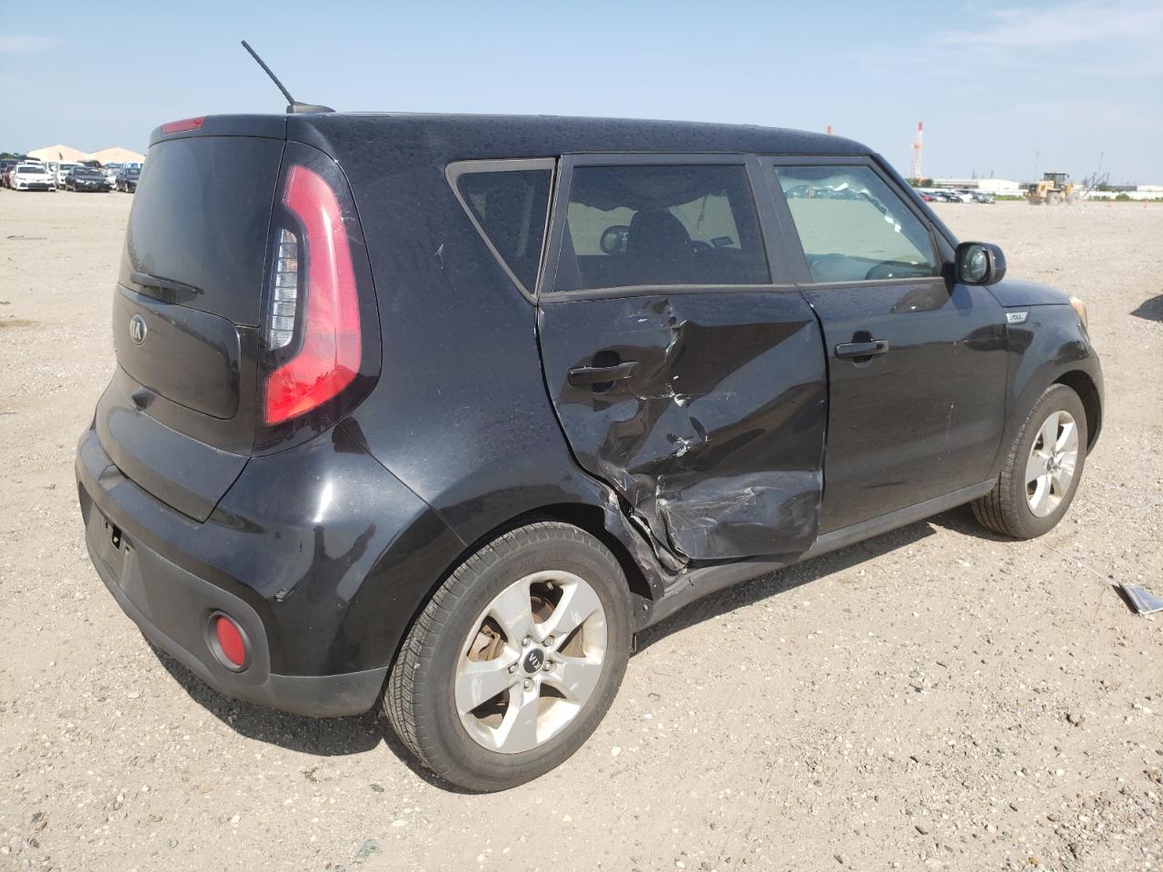 KNDJN2A2XK7000065 2019 Kia Soul