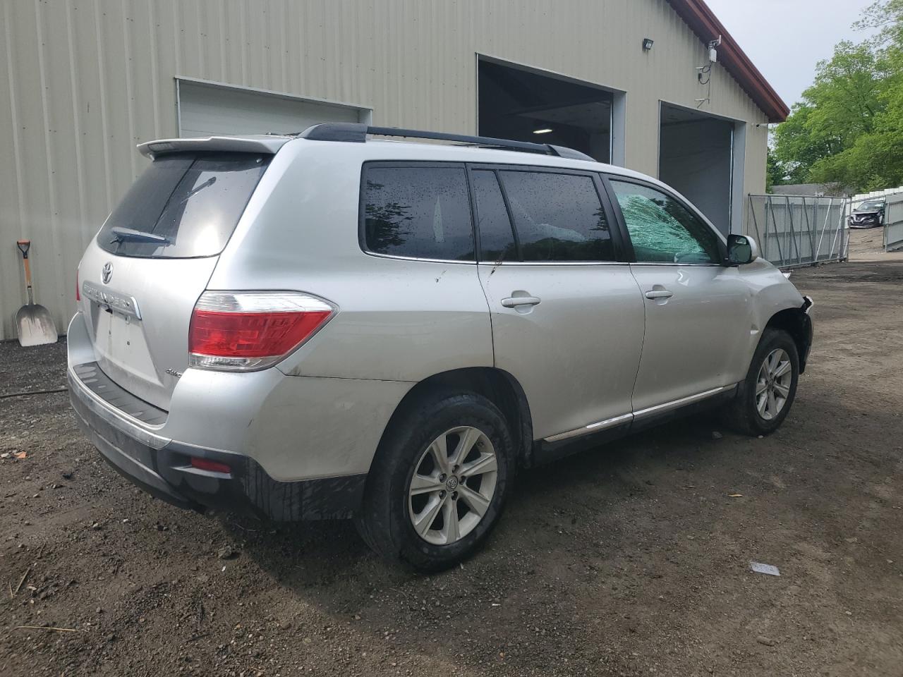 5TDBK3EHXCS142263 2012 Toyota Highlander Base