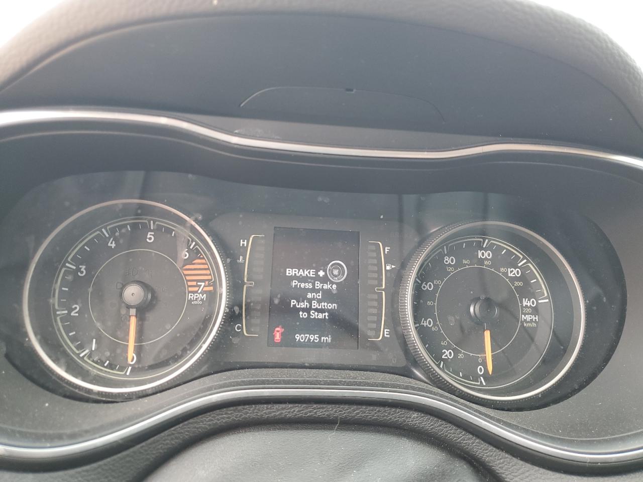 1C4PJMLB4KD199078 2019 Jeep Cherokee Latitude Plus