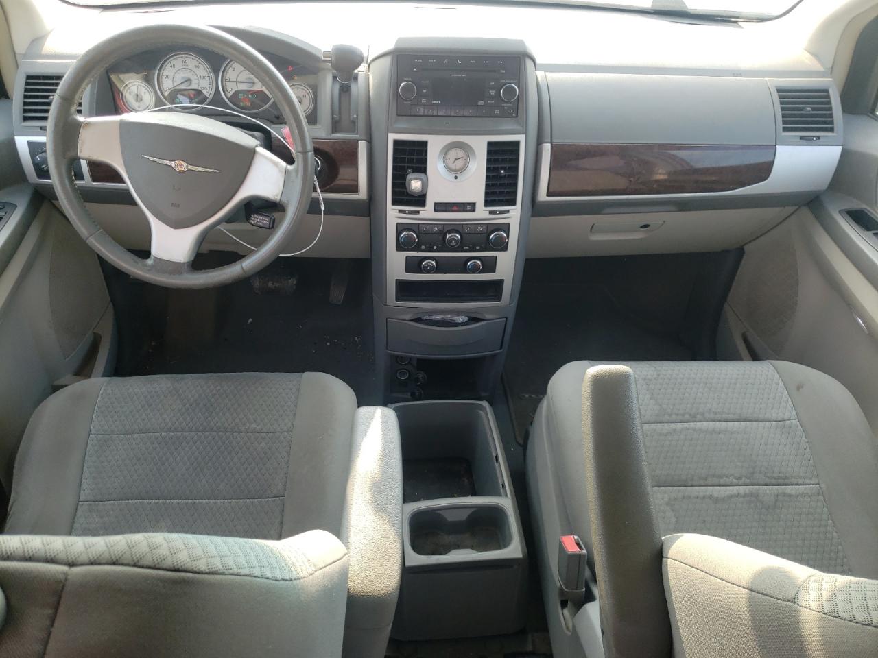 2A4RR5D11AR132277 2010 Chrysler Town & Country Touring