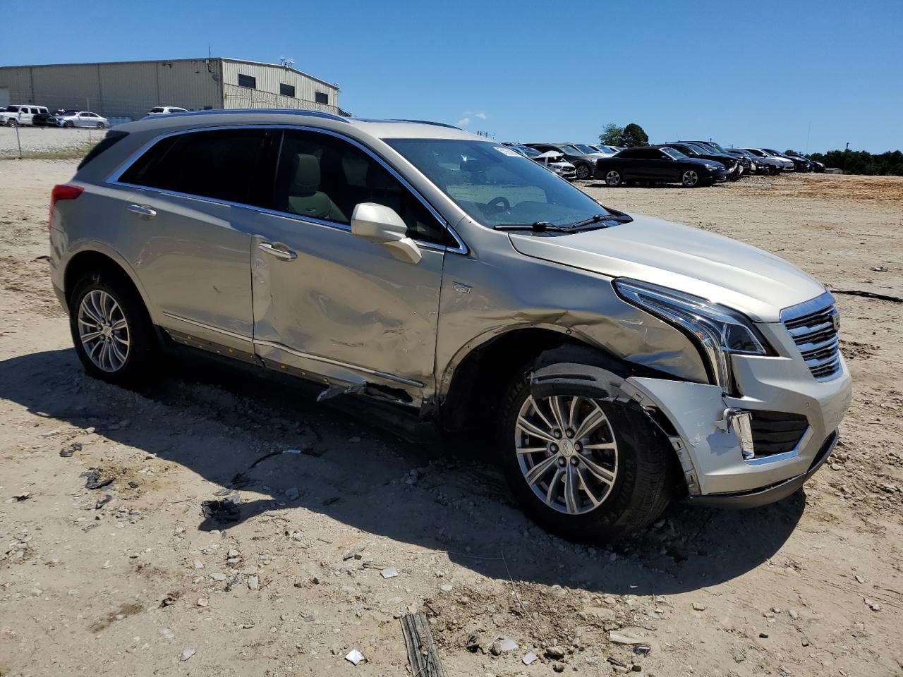 1GYKNBRS1HZ115198 2017 Cadillac Xt5 Luxury