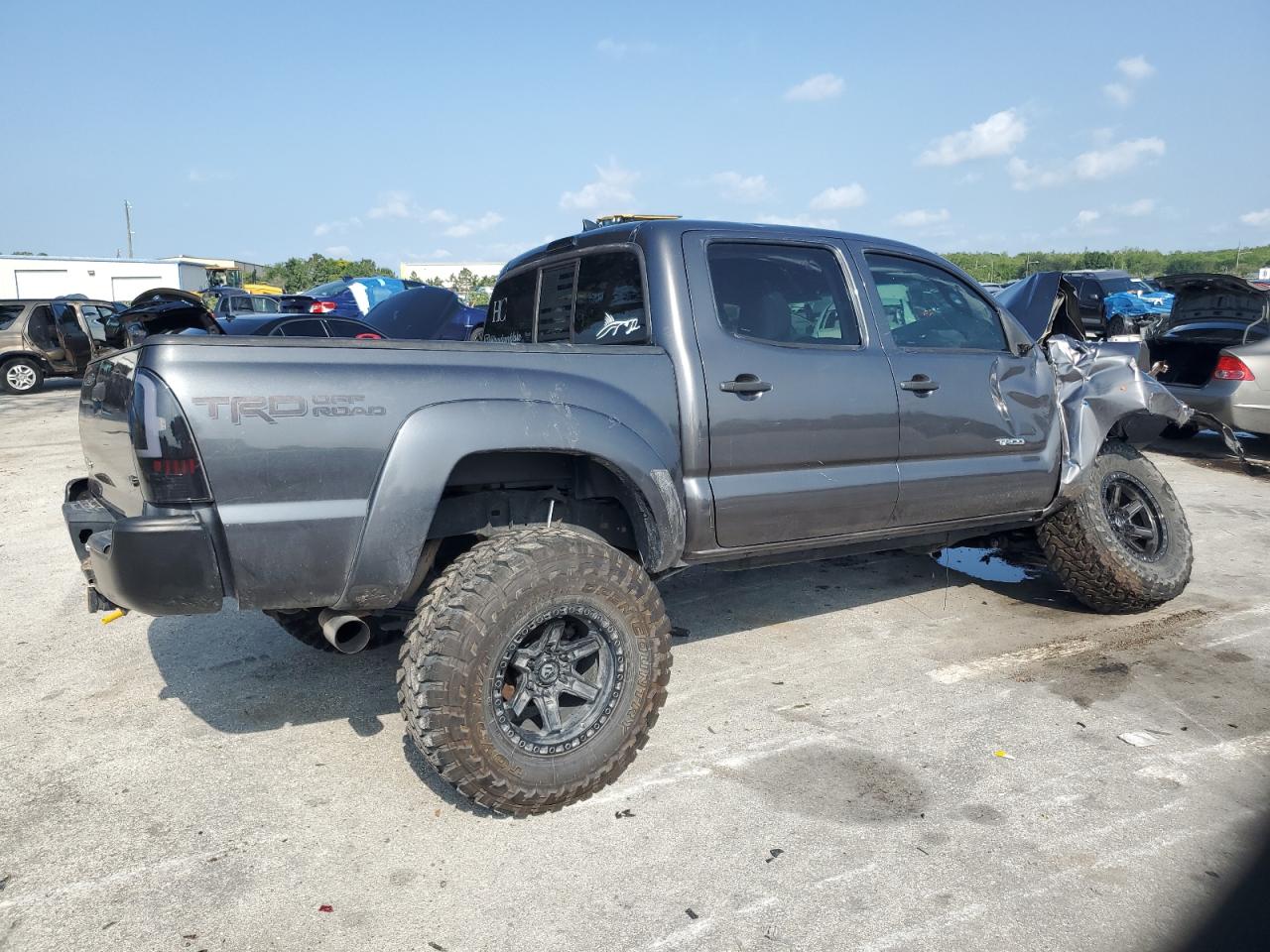 5TFLU4EN2FX146011 2015 Toyota Tacoma Double Cab