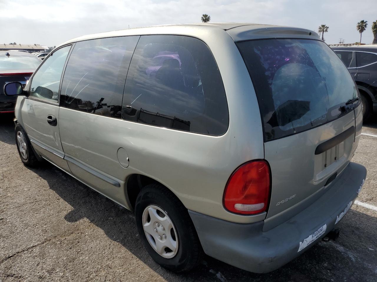 2B4GP25R5YR752417 2000 Dodge Caravan