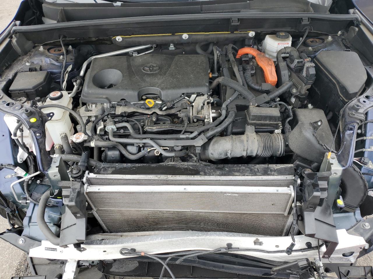 JTEAAAAH4MJ072181 2021 Toyota Venza Le