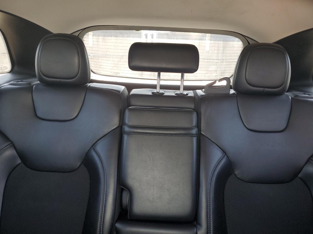 1C4PJMLB4KD199078 2019 Jeep Cherokee Latitude Plus