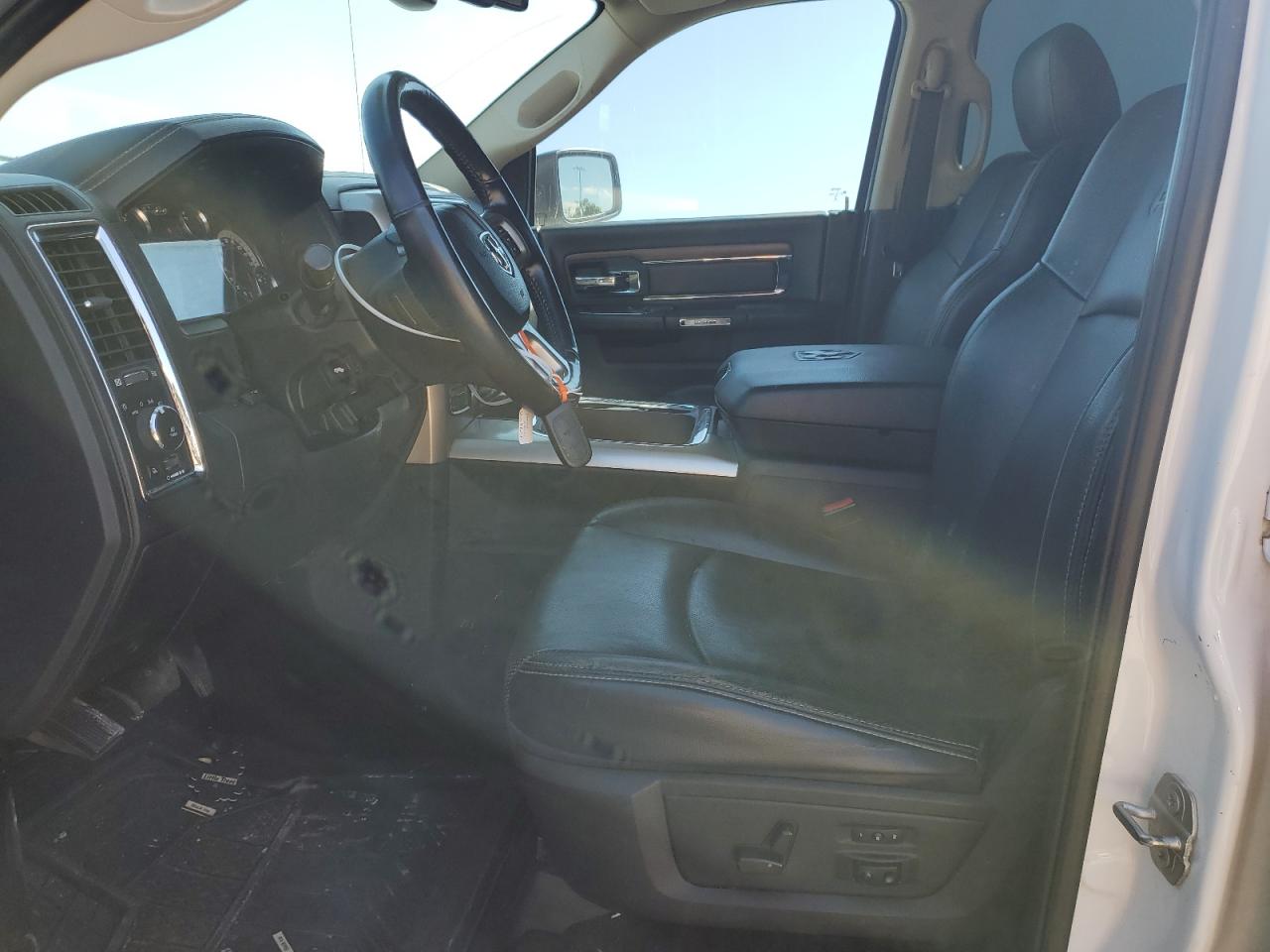 1C6RR7NT7HS846271 2017 Ram 1500 Laramie