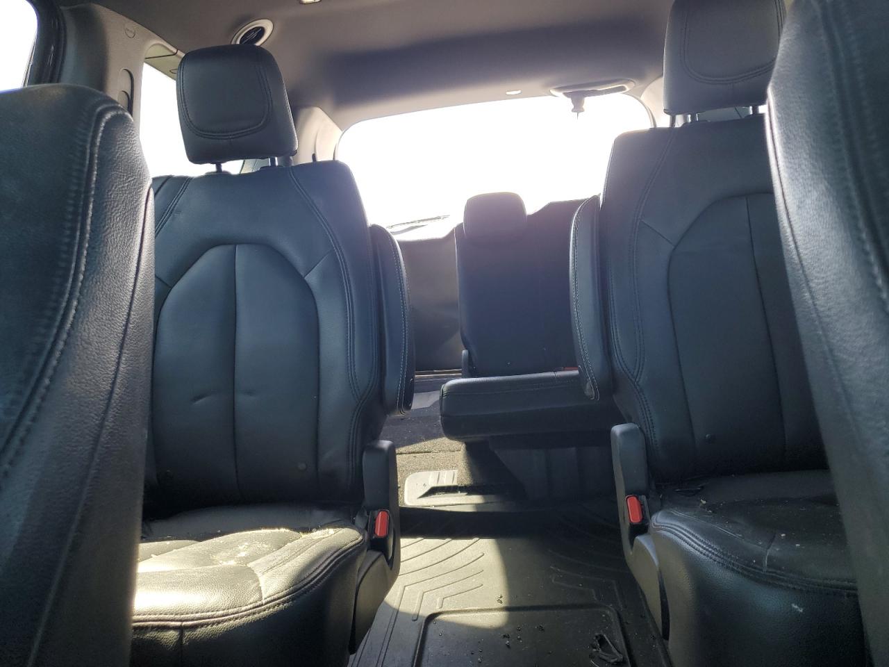 2C4RC1FGXLR119144 2020 Chrysler Pacifica Touring