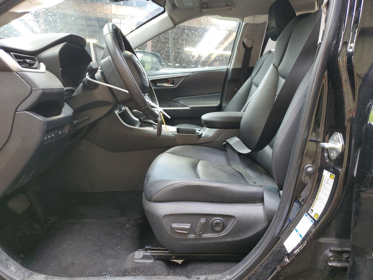 2T3R1RFV5NC272589 2022 Toyota Rav4 Xle