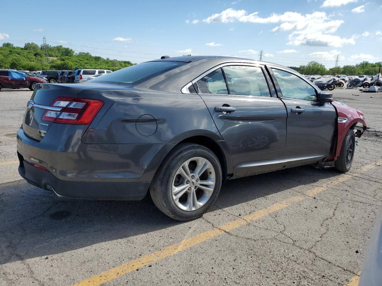 2017 Ford Taurus Se vin: 1FAHP2D87HG110918