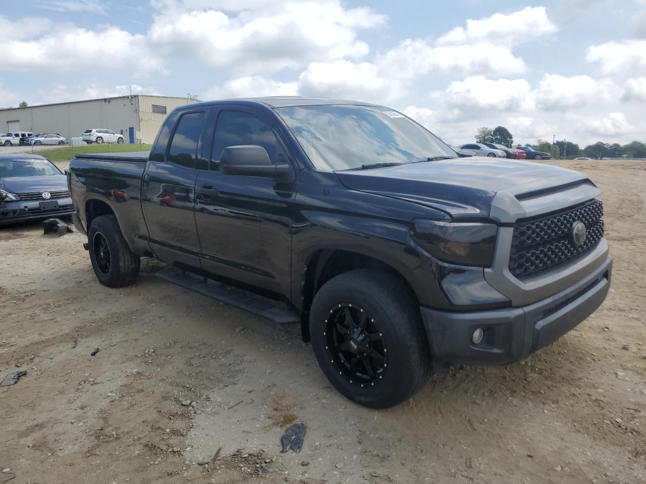 2018 Toyota Tundra Double Cab Sr/Sr5 vin: 5TFRM5F18JX124857