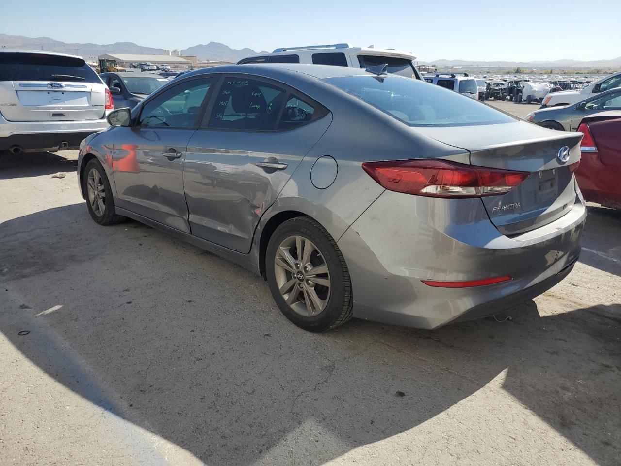 2017 Hyundai Elantra Se vin: KMHD84LF8HU210993