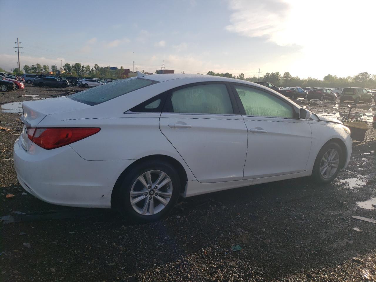 5NPEB4AC4BH149565 2011 Hyundai Sonata Gls